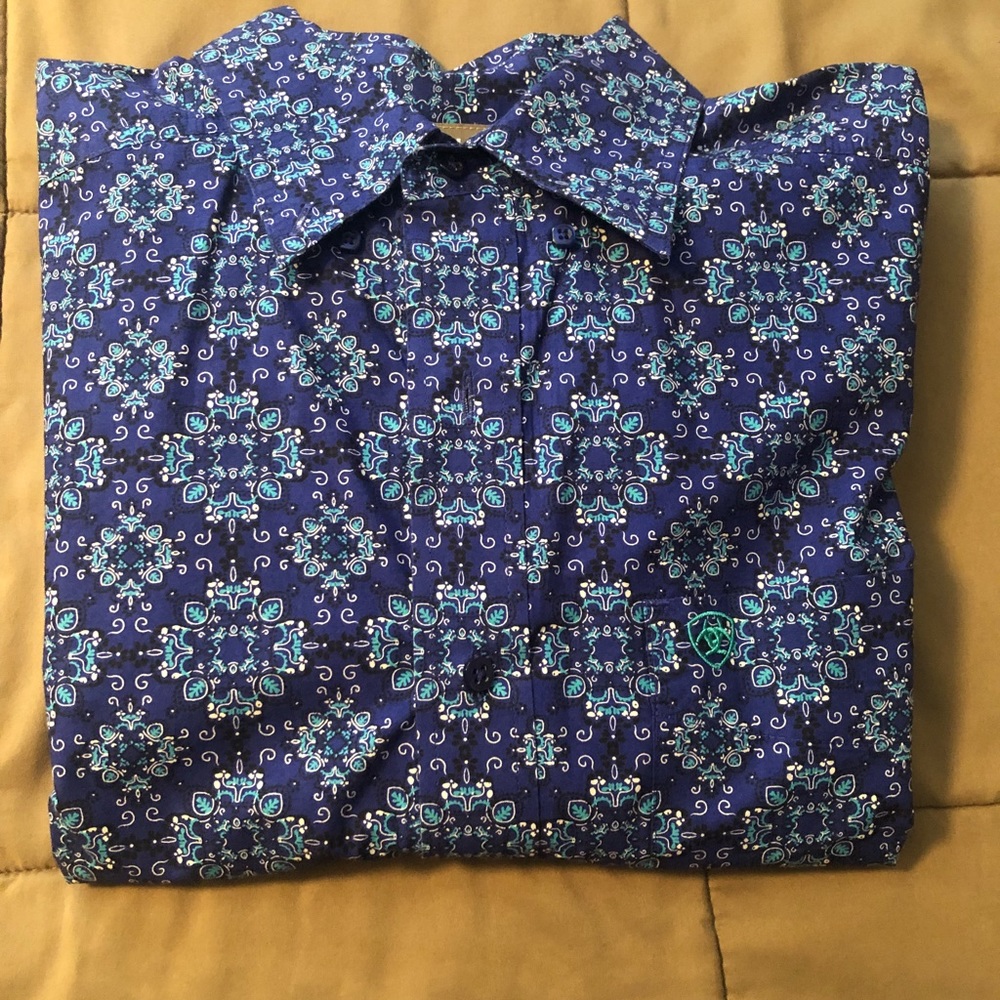 Ariat Long sleeve